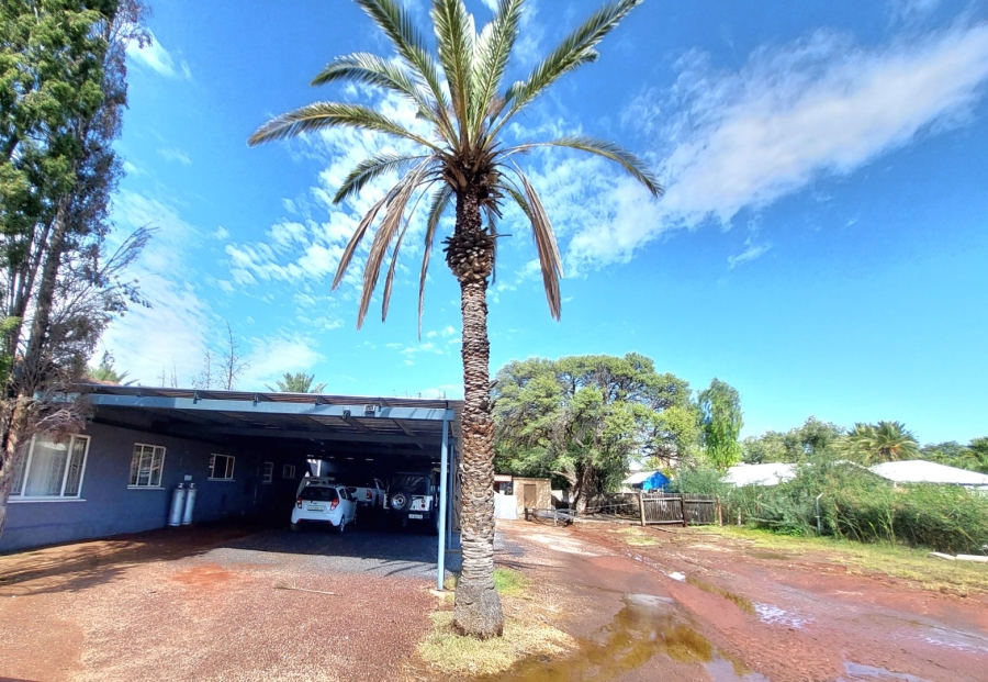4 Bedroom Property for Sale in Upington Northern Cape
